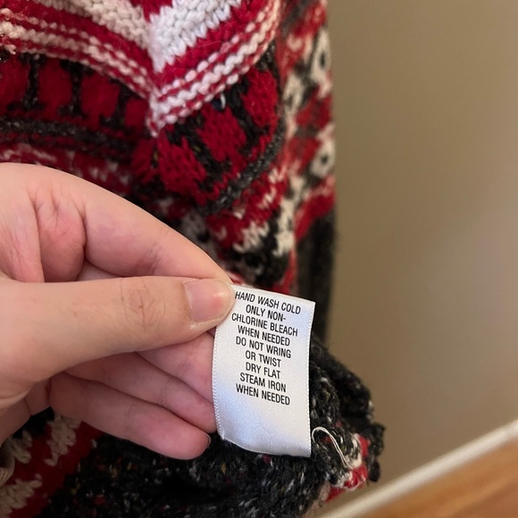 Croft & Barrow Winter Sweater - Picture 5 of 6